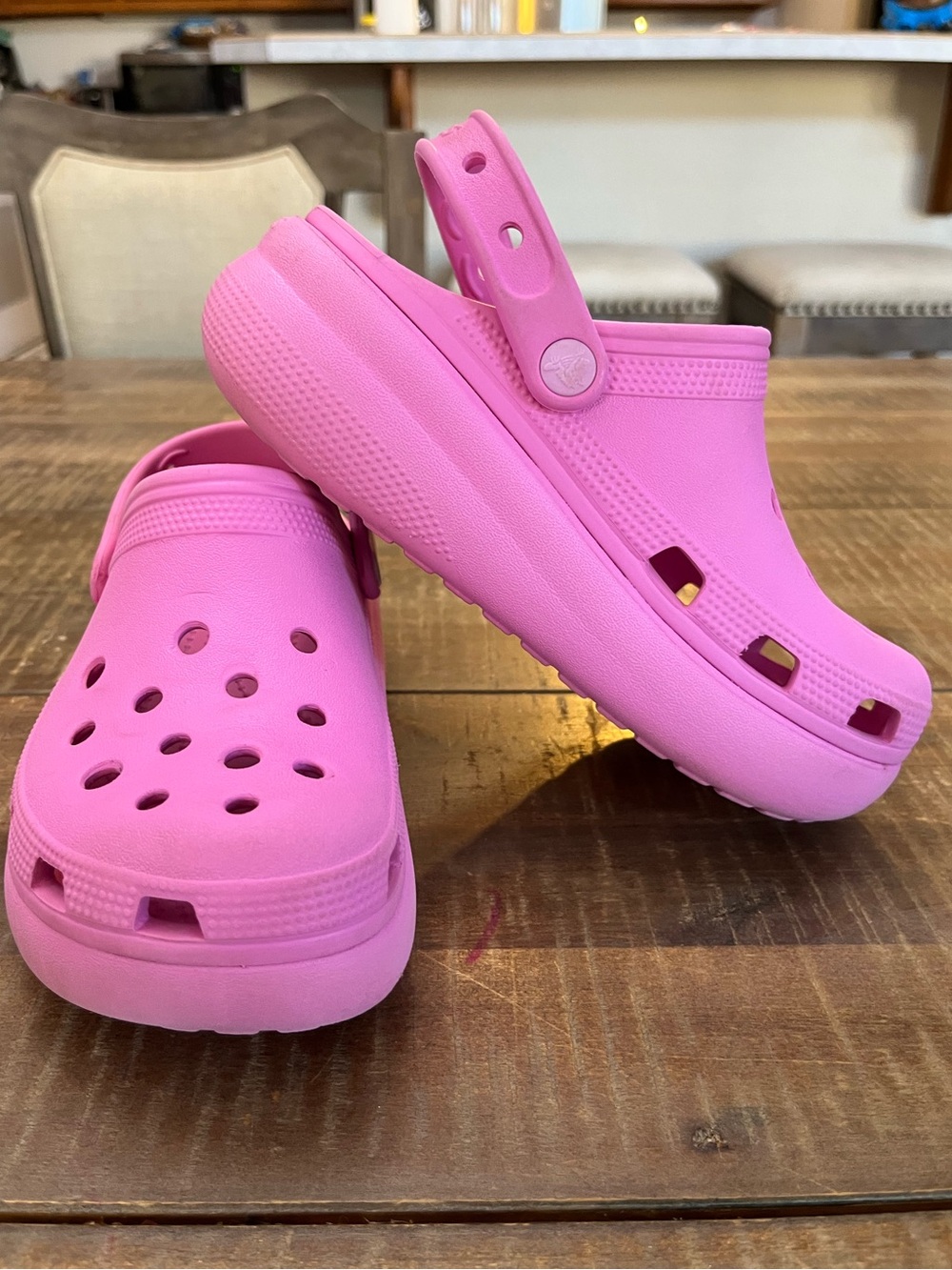 CROCS Kids Classic Clog Sandals in Bright Pink